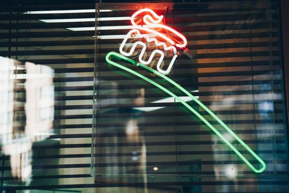 Pasta de dientes: ¿qué estamos poniendo realmente en nuestras bocas? / por Georganics