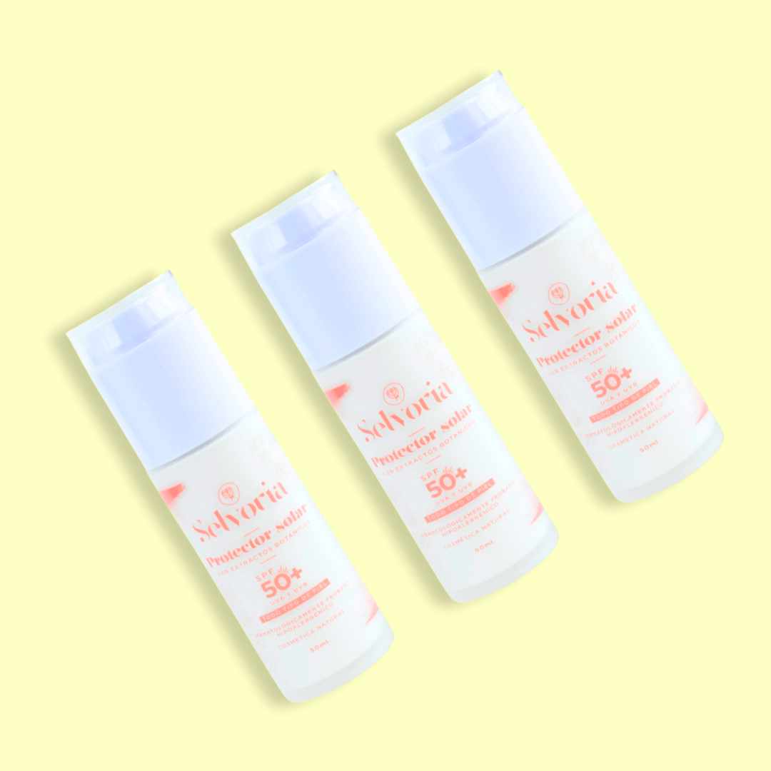 3 Protectores Solares de Selvoria en linea con fondo amarillo claro.