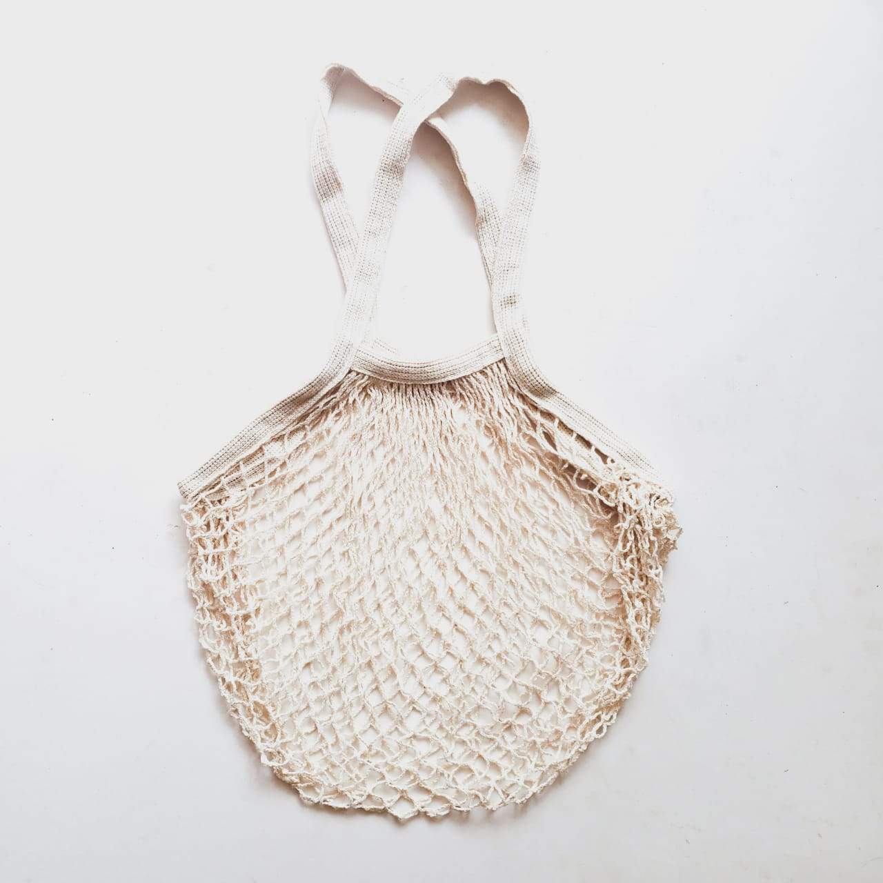 Bolsos en crochet color crudo 