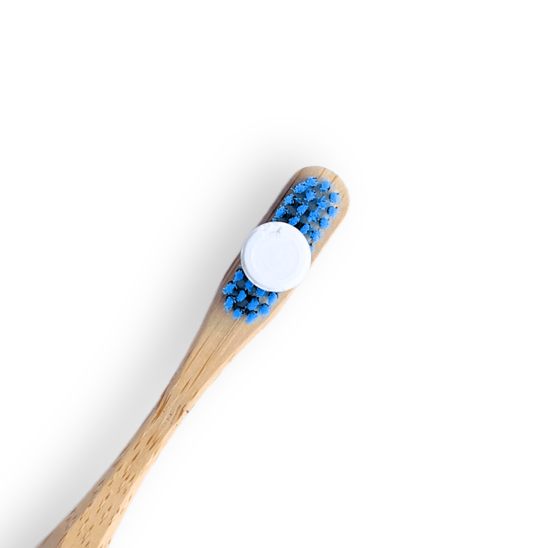 Pastilla Dental sin empaque con cepillo de dientes de bambu