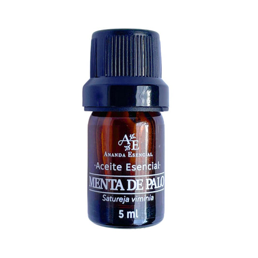 aceite esencial de menta de palo ananda con fondo plano