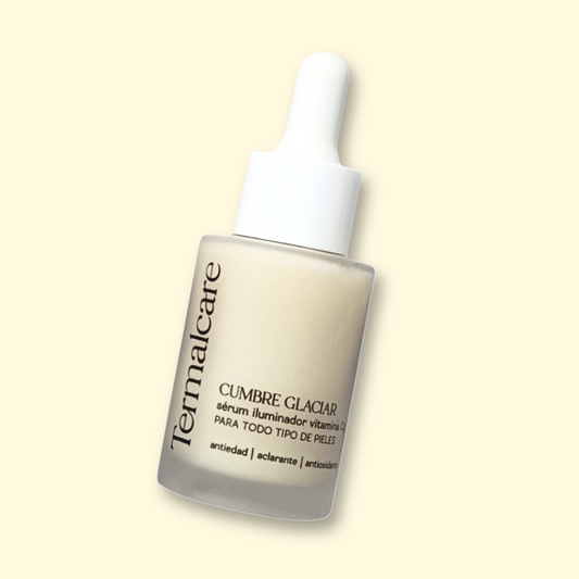 el serum de vitamina C de Termalcare con fondo plano. 