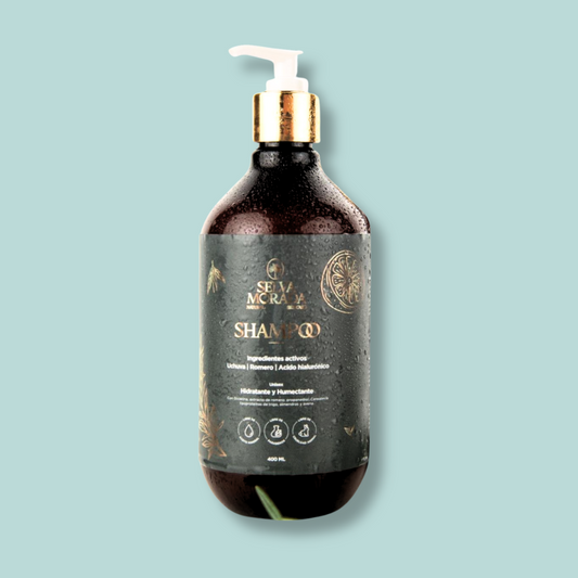 el shampoo natural de romero y uchuva de selva morada con fondo plano